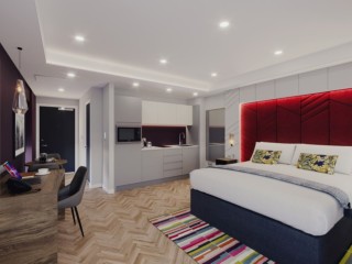 Roomzzz ApartHotel | St James Quarter thumbnail