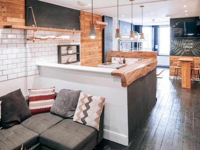 Infinity Plaza Apartment | Sleeps 10 image