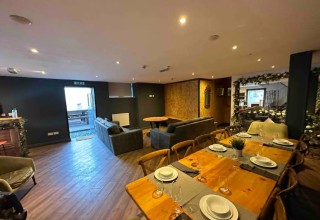 The Ropewalks Duplex | 14 Sleeper Apartment