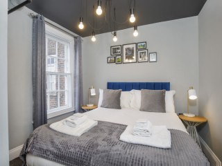 Spurriergate House Apartments | Sleep upto 18 thumbnail