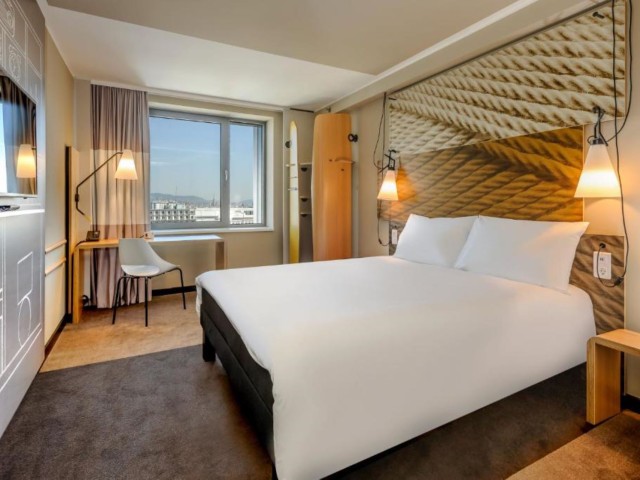 Ibis Princess Street image