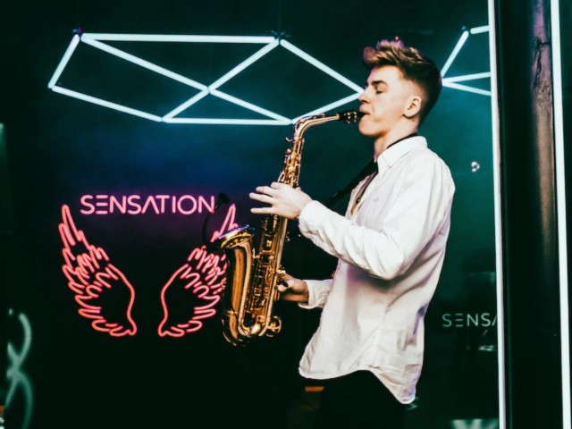 Club Entry | Sensation Bar image