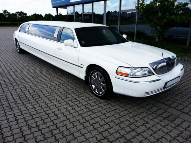 Limo Hire With Stripper | 7 People image