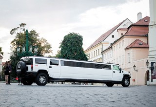 Limo Hire | 13 People