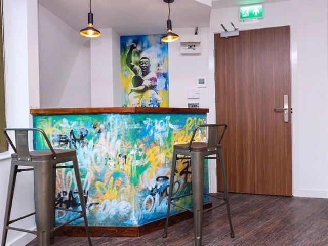 Bling | Rio Party Pad Sleeps 12 image