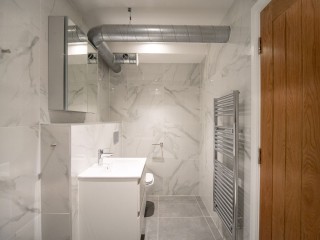 Umbrella Apartments | Depot Sleeps 12 thumbnail