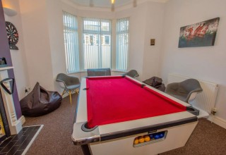 Hen House | Sleeps upto 16