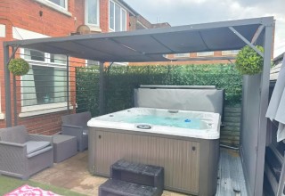 Duplex Apartment With Hot Tub | Sleeps upto 22