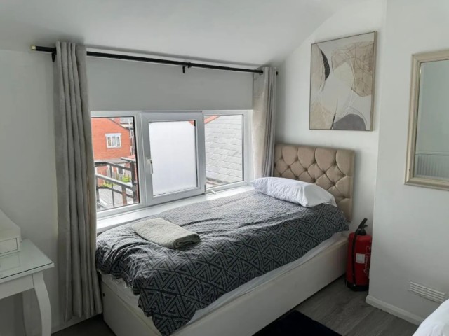 Duplex Apartment With Hot Tub | Sleeps upto 22 image