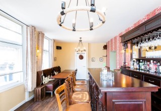 The Toon Saloon | Sleeps 6-8