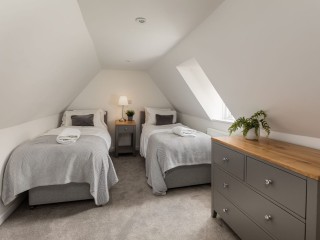 17 Sleeper Mignon Townhouse thumbnail