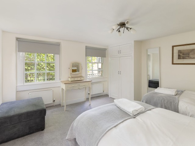 17 Sleeper Mignon Townhouse image