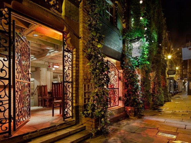 Sharing Platters | The Botanist image