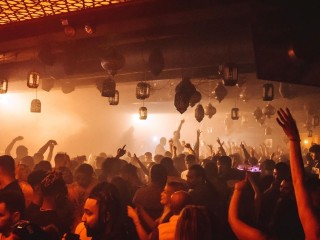 Table & Drinks Max 14 | Impossible thumbnail