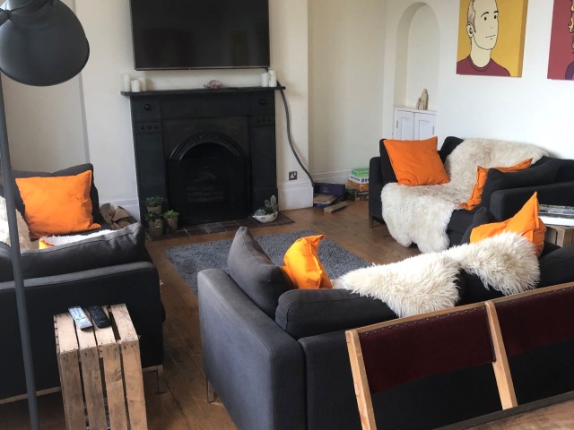 18 Sleeper House image