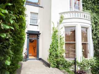 18 Sleeper House thumbnail