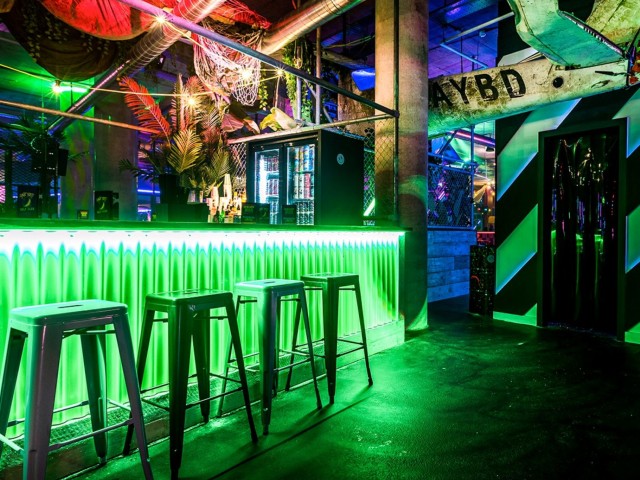 1 x Round | Junkyard Golf image