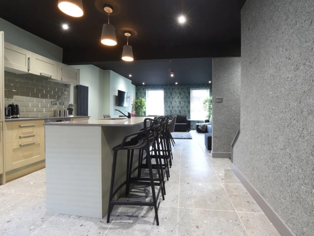 La Jungle Du Swan Apartment | Sleeps 23 image