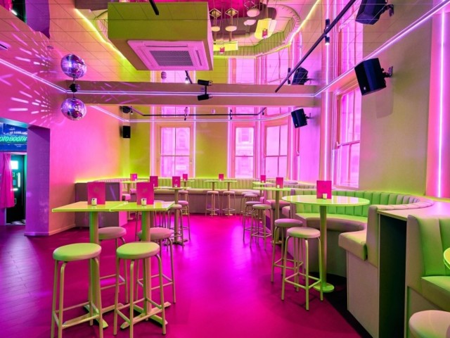 Tonight Josephine | Girls Just want to have fun 80's image