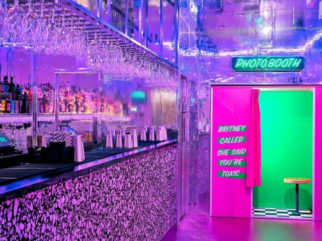 Tonight Josephine | Girls Just want to have fun 80's image