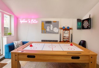 11 Sleeper Hot Tub House