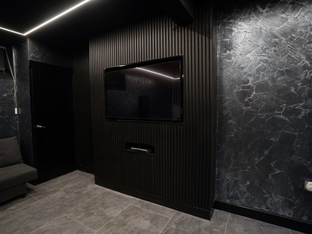 Mason Street Basement Apartment 1 - Nero Suite | Sleeps 14 image