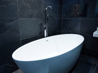 Mason Street Basement Apartment 1 - Nero Suite | Sleeps 14 thumbnail