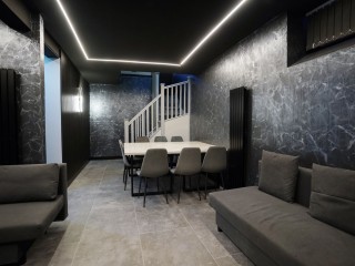 Mason Street Basement Apartment 1 - Nero Suite | Sleeps 14 thumbnail