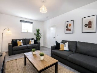 Roscoe House | Sleeps 16 thumbnail