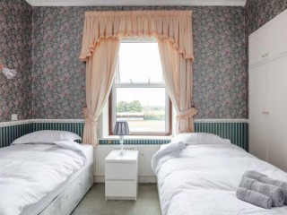 Large House With Pool | Sleeps 24 thumbnail