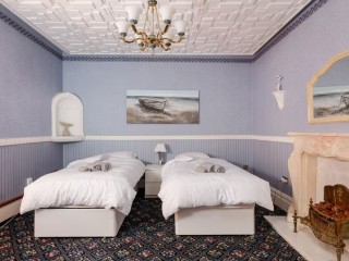 Large House With Pool | Sleeps 24 thumbnail