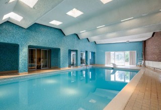 Large House With Pool | Sleeps 24