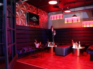 Table and Drinks Bronze | The MCR Lounge thumbnail