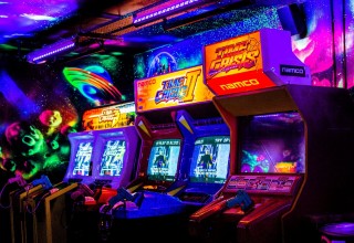 Arcade Games & Drinks | NQ64