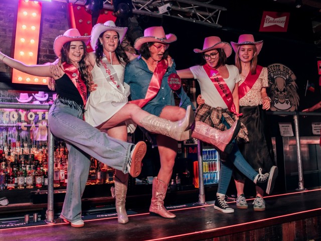 Coyote For The Night + Drinks Package | Coyote Ugly Saloon image