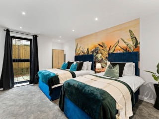 14 Sleeper Apartment With Games Room thumbnail