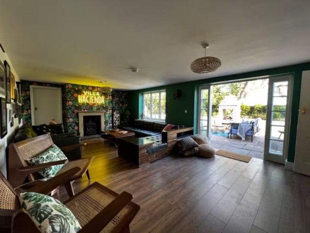 22 Sleeper House with Hot Tub and Games Room image