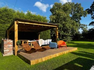 22 Sleeper House with Hot Tub and Pool Table thumbnail