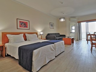 Vila Petra Aparthotel thumbnail