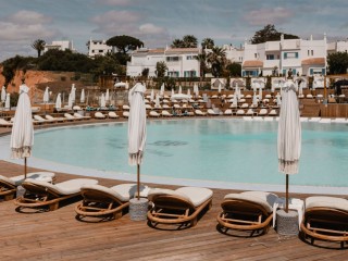 Beach Club Bed & Drinks thumbnail