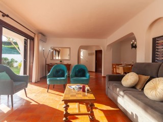 12 Sleeper Villa | Kailua thumbnail