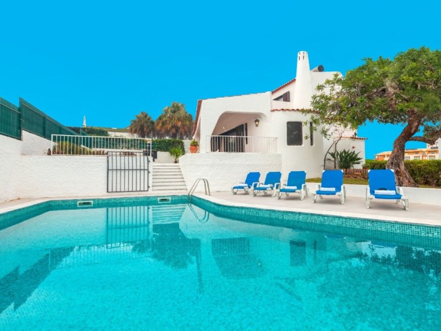 12 Sleeper Villa | Kailua image