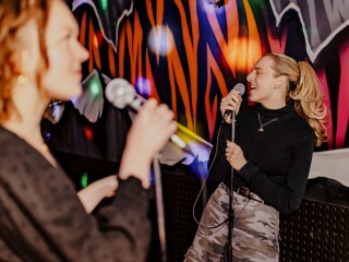 Roxy Ball Room Cavern Qtr |  Karaoke and Prosecco thumbnail