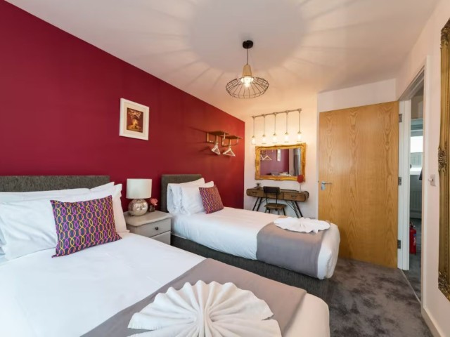 Boho Chic Townhouse | Sleeps 15 image