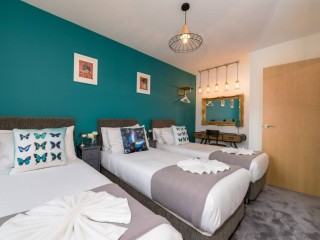 Boho Chic Townhouse | Sleeps 15 thumbnail