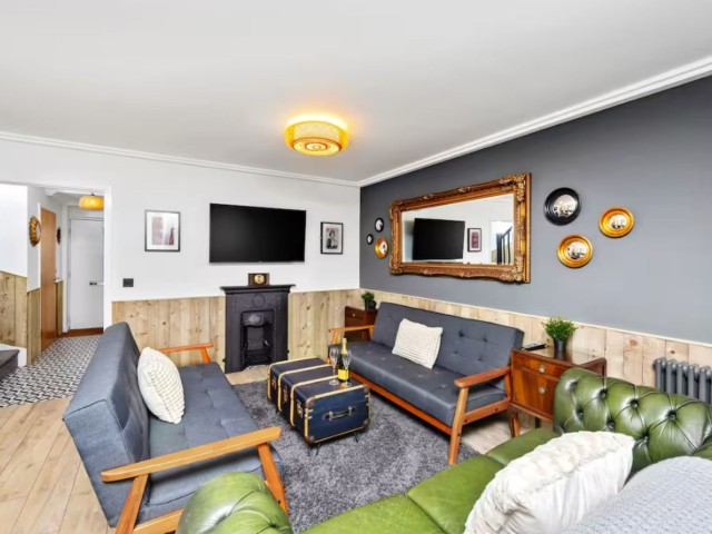 Scandi Townhouse | Sleeps 15 image