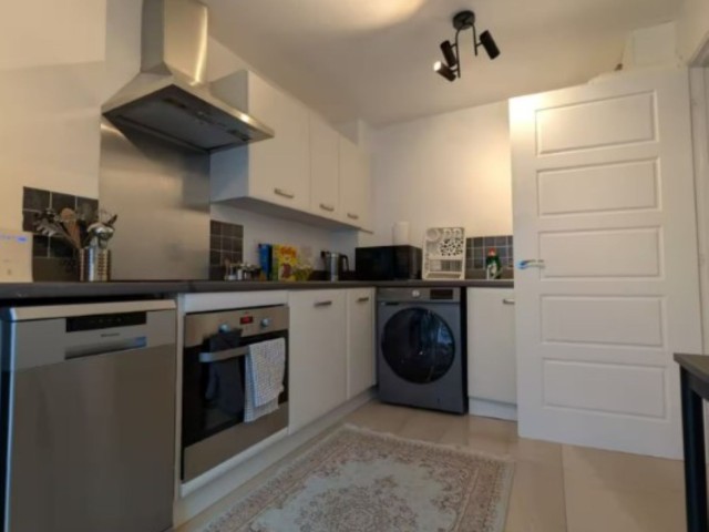 8-10 Sleeper House with Hot Tub image