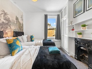 11 Sleeper Central House thumbnail