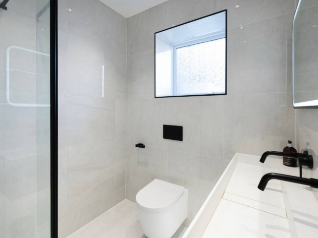 Modern Townhouse With Hot Tub | Sleeps 13 image