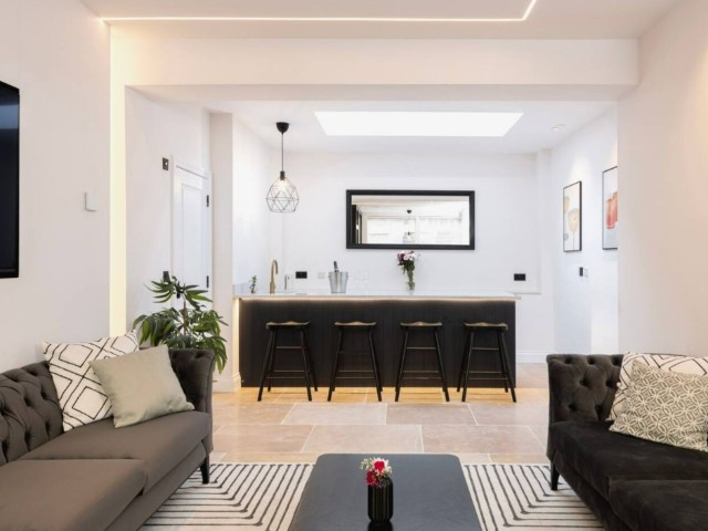 Modern Townhouse With Hot Tub | Sleeps 13 image